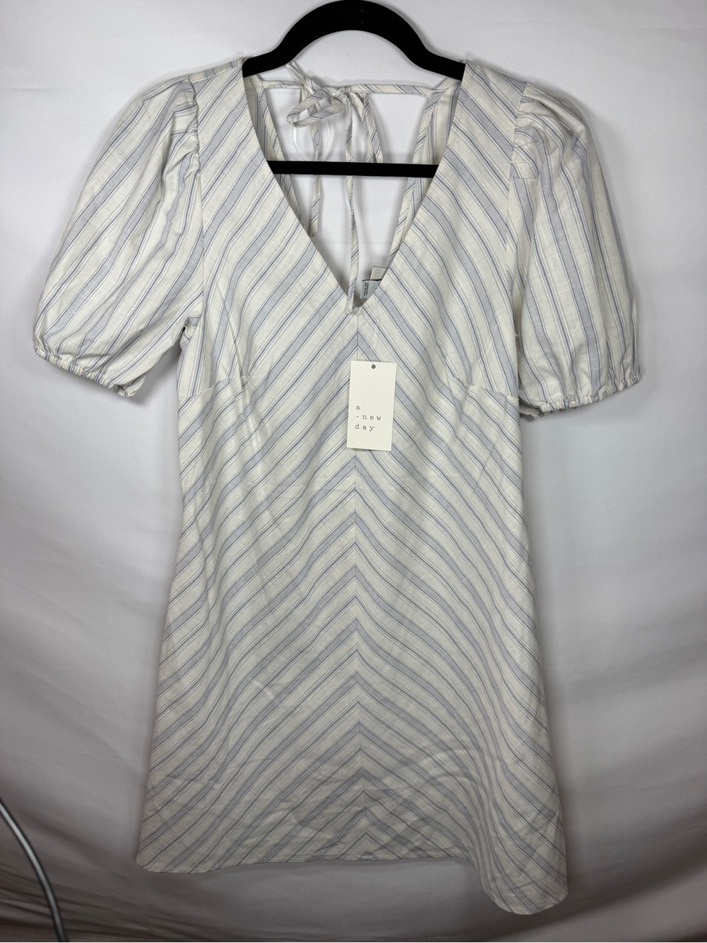 A New Day Striped Puff Sleeve Mini Dress Size XS NWT Blue White Chevron Pockets